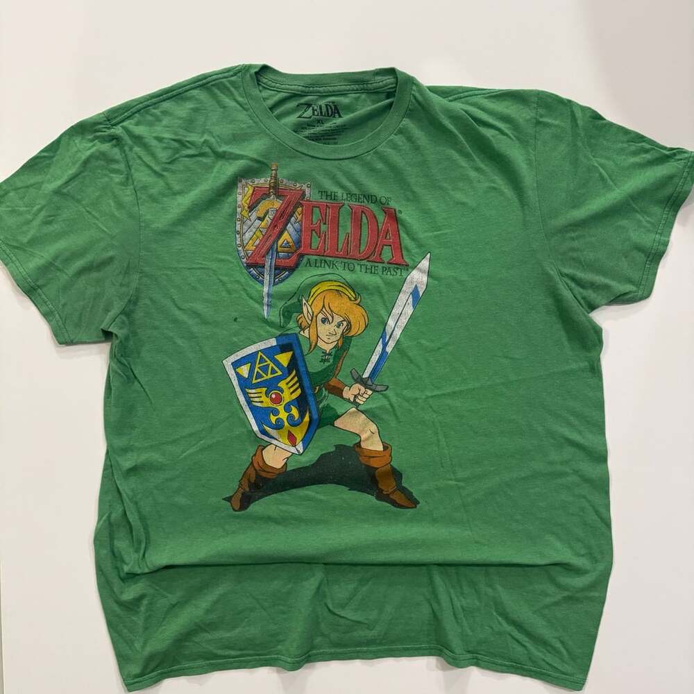 Nintendo The Legend Of Zelda Green Graphic T-Shirt